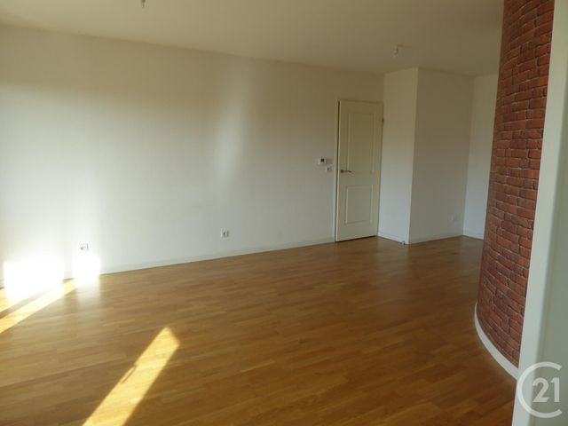 Appartement F3 &agrave; louer - 3 pi&egrave;ces - 62,86 m2 - Chartres - 28 - CENTRE