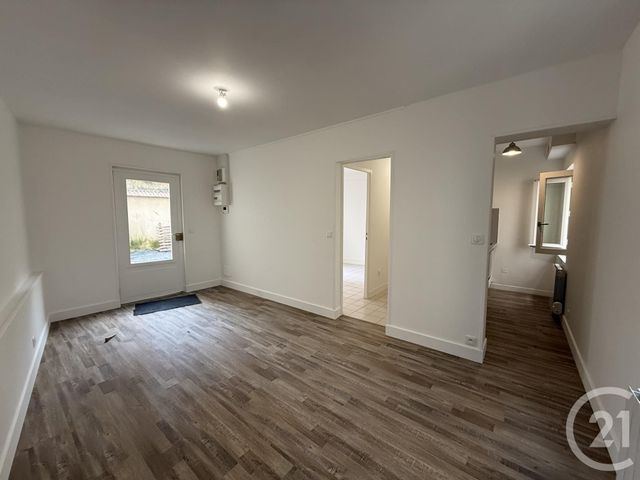 Appartement F2 &agrave; louer - 2 pi&egrave;ces - 35,93 m2 - Chartres - 28 - CENTRE