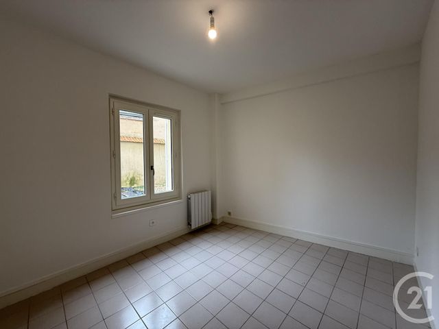 Appartement F2 &agrave; louer - 2 pi&egrave;ces - 35,93 m2 - Chartres - 28 - CENTRE