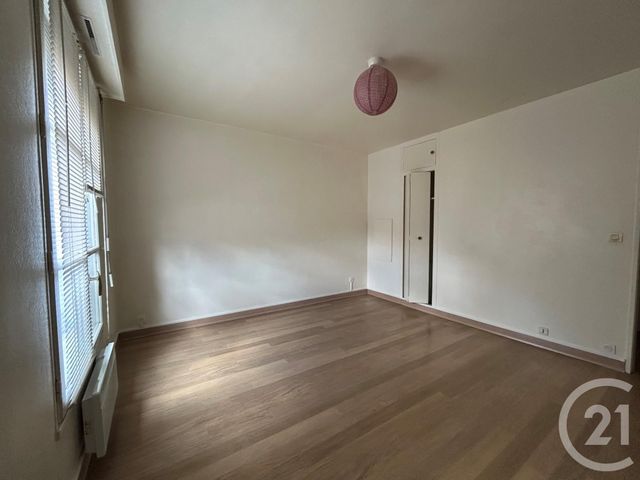 Appartement Studio &agrave; louer - 1 pi&egrave;ce - 23,95 m2 - Chartres - 28 - CENTRE