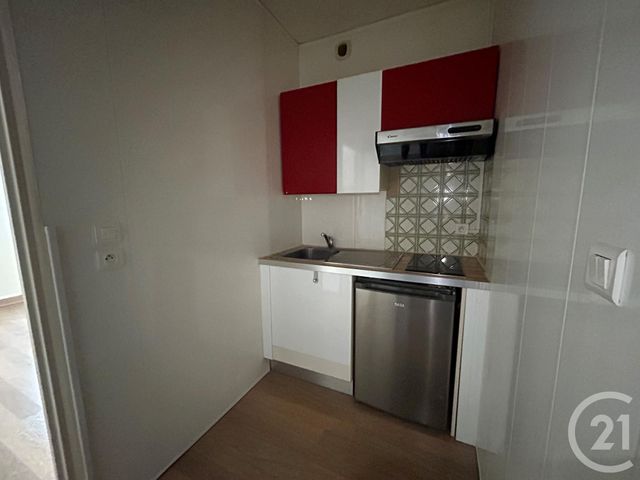Appartement Studio &agrave; louer - 1 pi&egrave;ce - 23,95 m2 - Chartres - 28 - CENTRE
