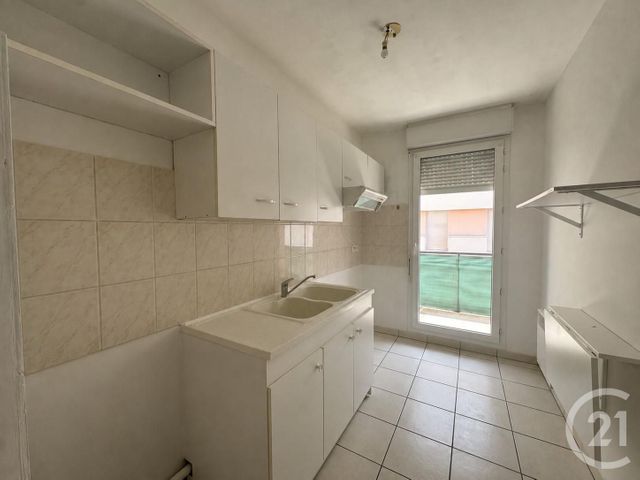 Appartement F2 &agrave; louer - 2 pi&egrave;ces - 45,12 m2 - Mainvilliers - 28 - CENTRE