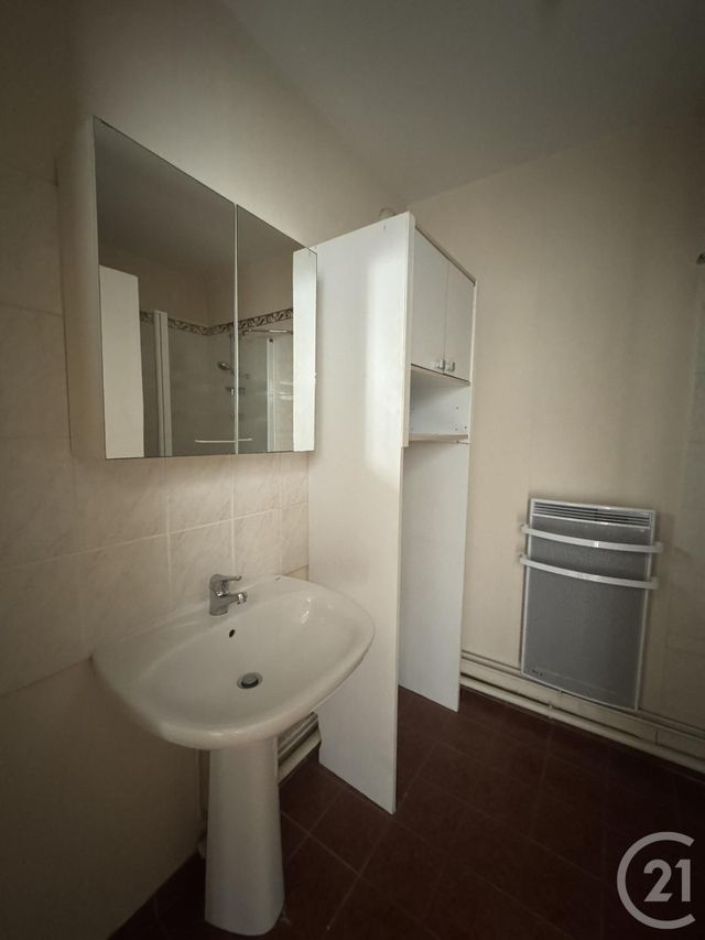 Appartement F2 &agrave; louer - 2 pi&egrave;ces - 45,12 m2 - Mainvilliers - 28 - CENTRE