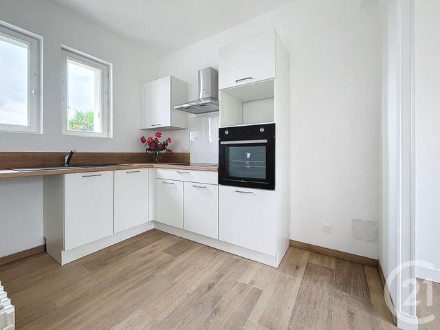 Maison &agrave; louer - 4 pi&egrave;ces - 82,44 m2 - Chartres - 28 - CENTRE