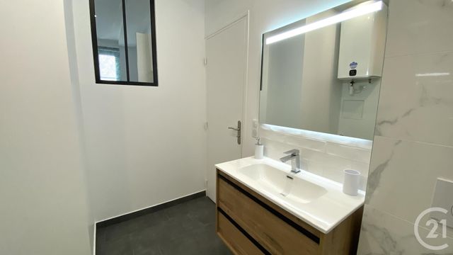 Appartement F2 &agrave; louer - 2 pi&egrave;ces - 41,62 m2 - Chartres - 28 - CENTRE