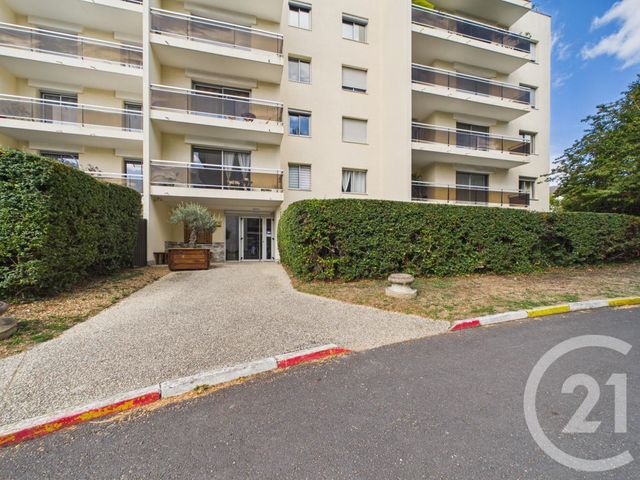 Appartement F3 &agrave; vendre - 3 pi&egrave;ces - 74 m2 - Chartres - 28 - CENTRE