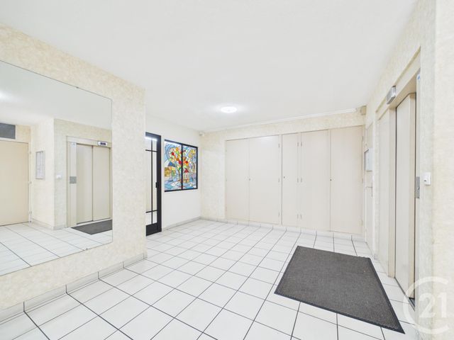 Appartement F3 &agrave; vendre - 3 pi&egrave;ces - 74 m2 - Chartres - 28 - CENTRE