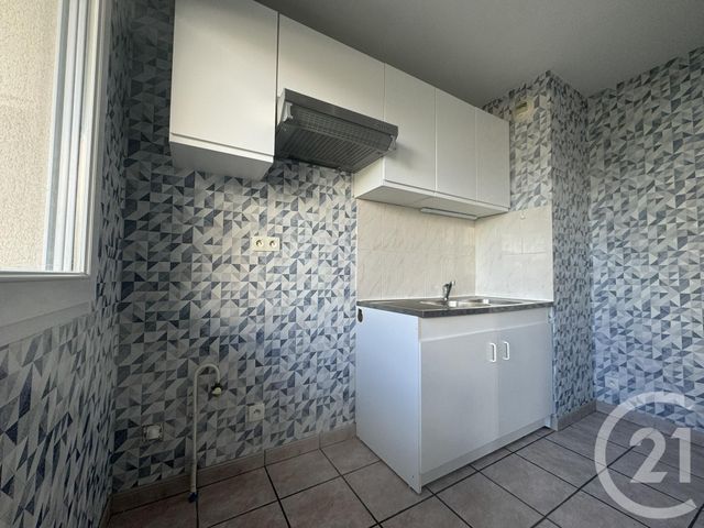 Appartement F2 &agrave; louer - 2 pi&egrave;ces - 42,90 m2 - Chartres - 28 - CENTRE