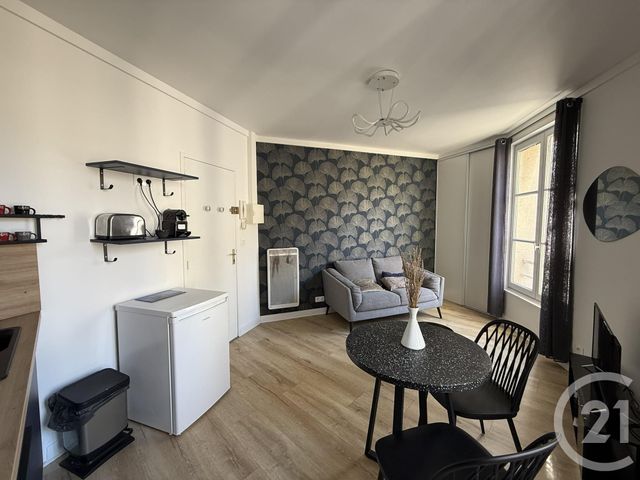 Appartement F1 &agrave; louer - 1 pi&egrave;ce - 24,47 m2 - Chartres - 28 - CENTRE