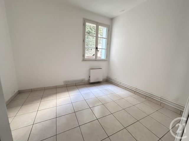 Appartement F2 &agrave; louer - 2 pi&egrave;ces - 38,05 m2 - Chartres - 28 - CENTRE
