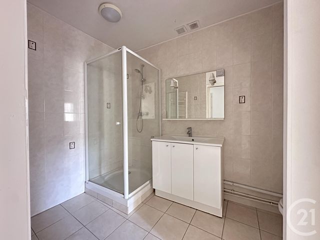 Appartement F2 &agrave; louer - 2 pi&egrave;ces - 38,05 m2 - Chartres - 28 - CENTRE