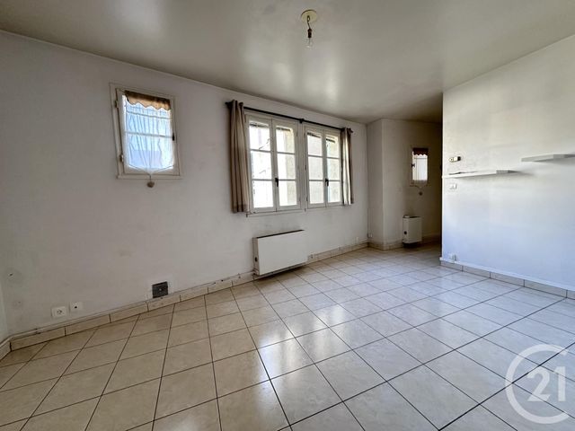 Appartement F2 &agrave; louer - 2 pi&egrave;ces - 38,05 m2 - Chartres - 28 - CENTRE