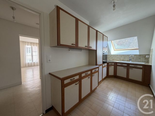 Appartement F3 &agrave; louer - 3 pi&egrave;ces - 55,09 m2 - Chartres - 28 - CENTRE