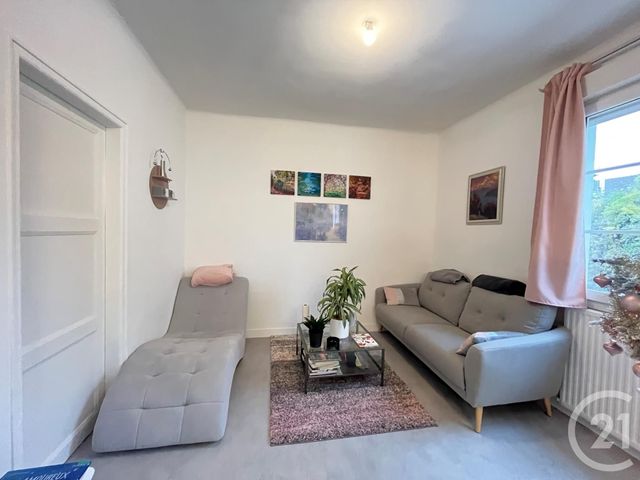 Maison &agrave; louer - 4 pi&egrave;ces - 82,38 m2 - Chartres - 28 - CENTRE