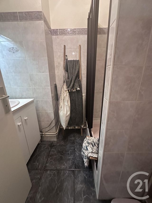 Appartement F3 &agrave; louer - 3 pi&egrave;ces - 59,76 m2 - Chartres - 28 - CENTRE