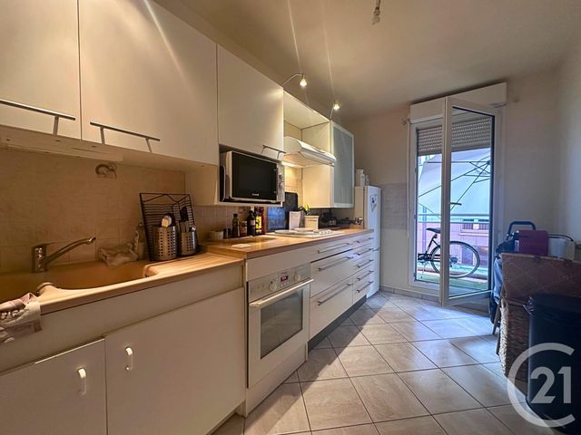 Appartement F3 &agrave; louer - 3 pi&egrave;ces - 59,76 m2 - Chartres - 28 - CENTRE