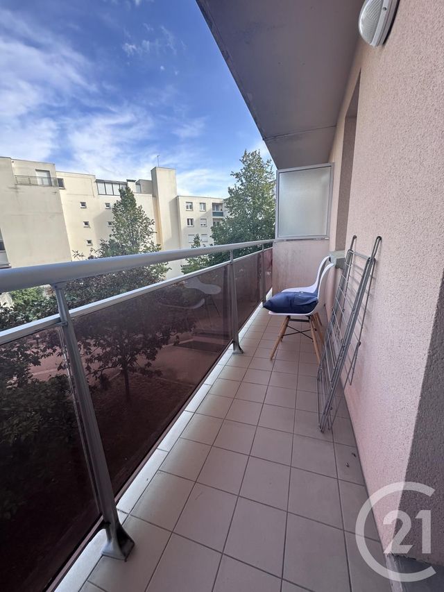 Appartement F3 &agrave; louer - 3 pi&egrave;ces - 59,76 m2 - Chartres - 28 - CENTRE