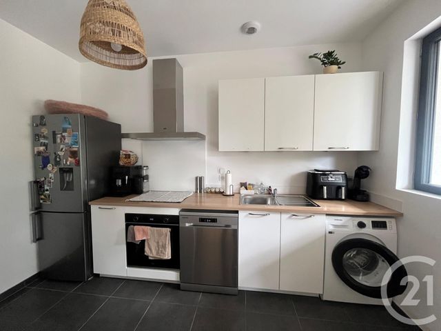 Appartement F2 &agrave; louer - 2 pi&egrave;ces - 57,28 m2 - Chartres - 28 - CENTRE