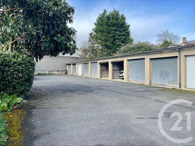 Parking &agrave; louer - 13,25 m2 - Chartres - 28 - CENTRE