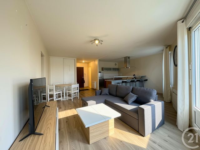 Appartement T3 &agrave; louer - 2 pi&egrave;ces - 61,86 m2 - Chartres - 28 - CENTRE
