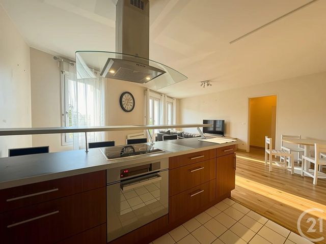 Appartement T3 &agrave; louer - 2 pi&egrave;ces - 61,86 m2 - Chartres - 28 - CENTRE