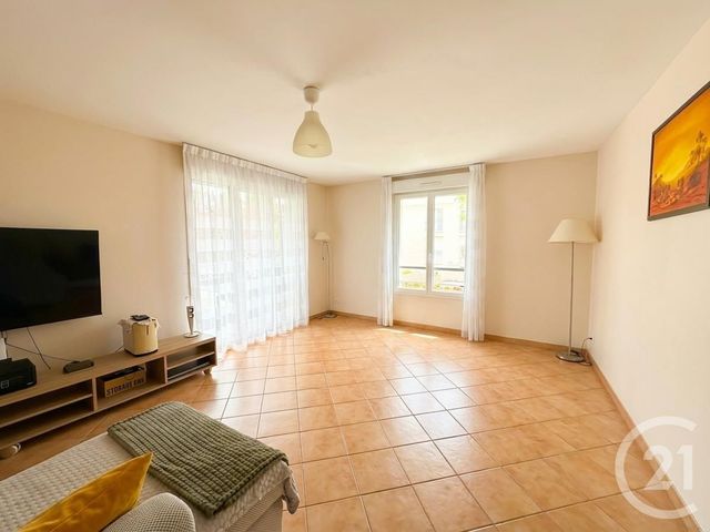 Appartement F4 &agrave; louer - 4 pi&egrave;ces - 103 m2 - Chartres - 28 - CENTRE