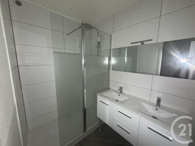 Appartement F3 &agrave; vendre - 3 pi&egrave;ces - 65 m2 - Chartres - 28 - CENTRE