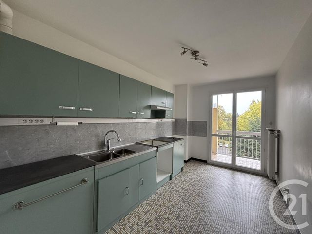 Appartement F5 &agrave; louer - 5 pi&egrave;ces - 101,06 m2 - Chartres - 28 - CENTRE