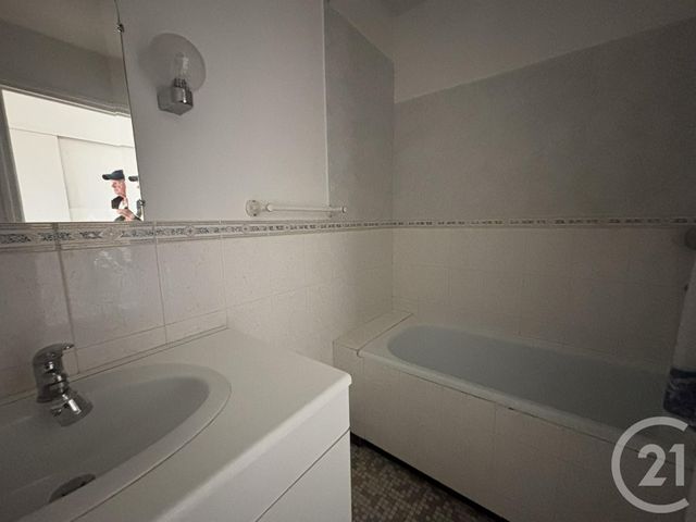 Appartement F5 &agrave; louer - 5 pi&egrave;ces - 101,06 m2 - Chartres - 28 - CENTRE