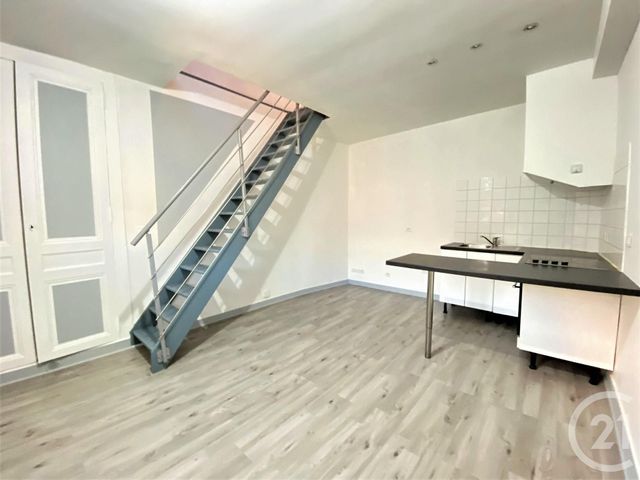 Appartement Duplex &agrave; louer - 2 pi&egrave;ces - 39,91 m2 - Chartres - 28 - CENTRE