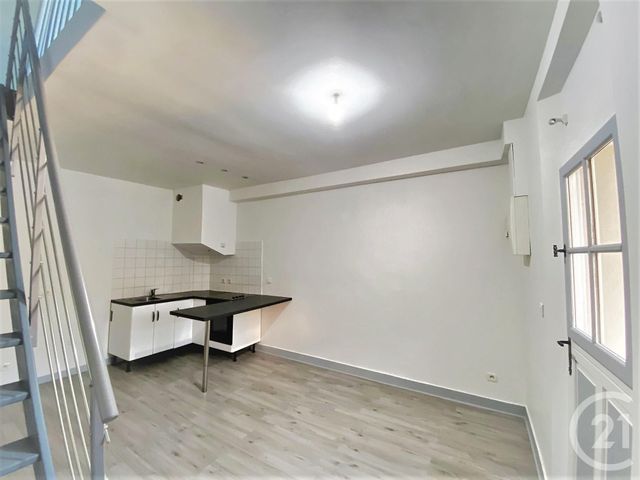 Appartement Duplex &agrave; louer - 2 pi&egrave;ces - 39,91 m2 - Chartres - 28 - CENTRE