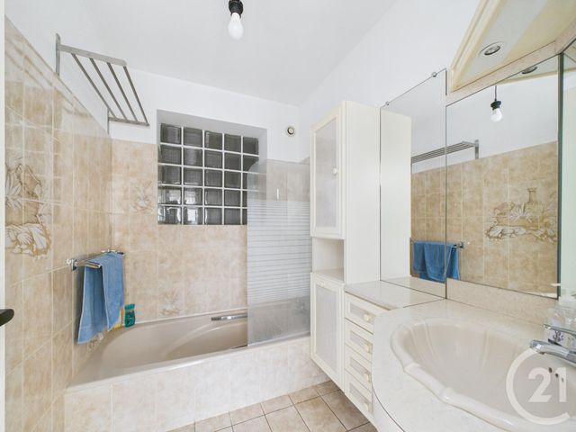Maison &agrave; vendre - 6 pi&egrave;ces - 140 m2 - Nogent Le Phaye - 28 - CENTRE