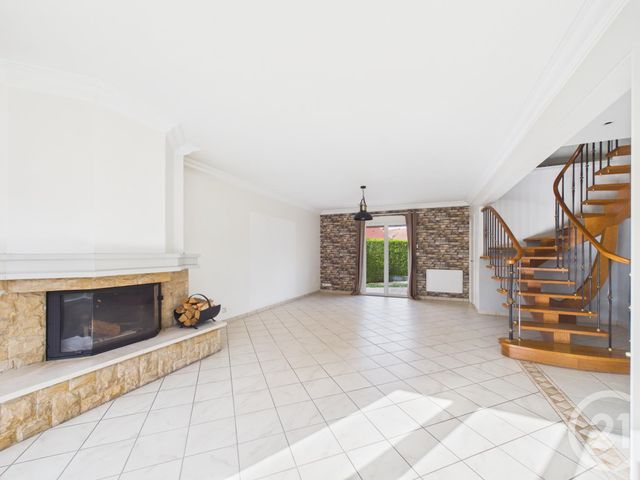 Maison &agrave; vendre - 6 pi&egrave;ces - 140 m2 - Nogent Le Phaye - 28 - CENTRE