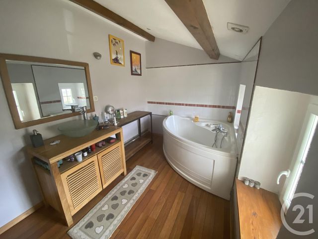 Maison à vendre - 5 pièces - 148,88 m2 - Corme Royal - 17 - POITOU-CHARENTES