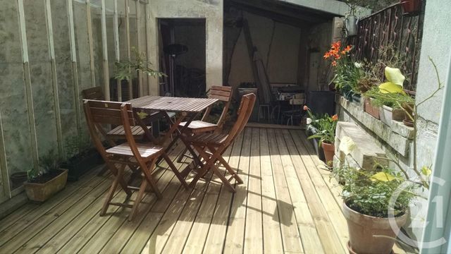 Appartement F5 &agrave; vendre - 6 pi&egrave;ces - 157 m2 - Saintes - 17 - POITOU-CHARENTES