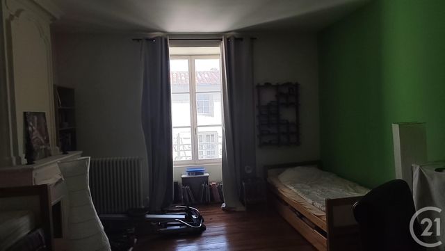 Appartement F5 &agrave; vendre - 6 pi&egrave;ces - 157 m2 - Saintes - 17 - POITOU-CHARENTES