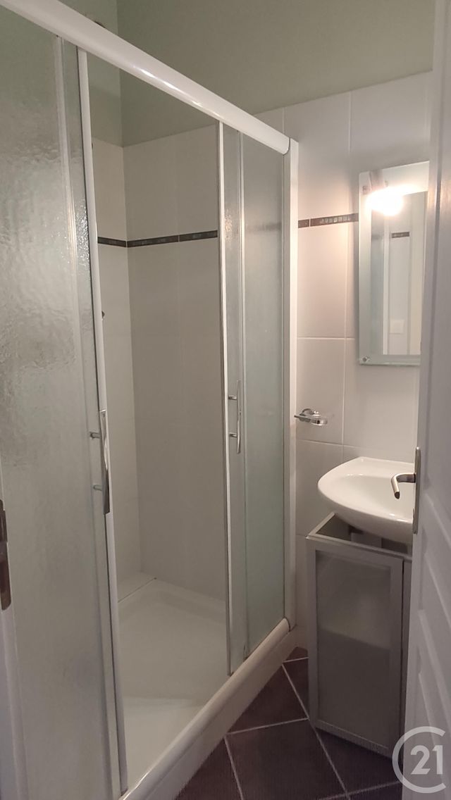 Appartement F5 &agrave; vendre - 6 pi&egrave;ces - 157 m2 - Saintes - 17 - POITOU-CHARENTES