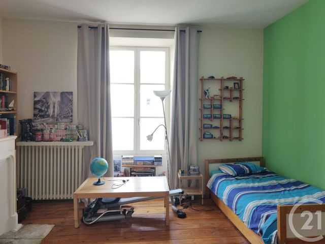 Appartement F5 &agrave; vendre - 6 pi&egrave;ces - 157 m2 - Saintes - 17 - POITOU-CHARENTES