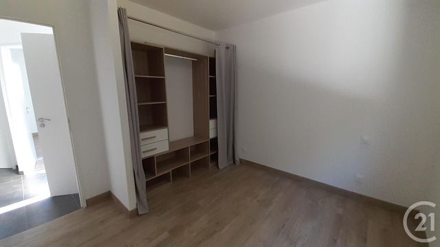 Maison à louer - 4 pièces - 80 m2 - Saintes - 17 - POITOU-CHARENTES