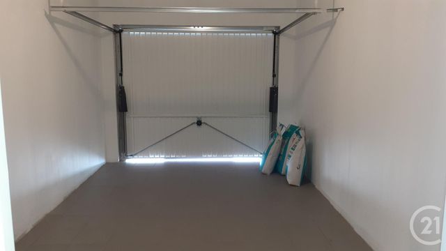 Maison à louer - 4 pièces - 80 m2 - Saintes - 17 - POITOU-CHARENTES