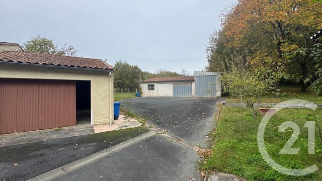 Maison &agrave; vendre - 4 pi&egrave;ces - 114,80 m2 - Fontcouverte - 17 - POITOU-CHARENTES
