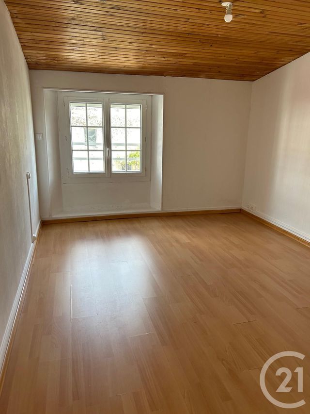 Maison &agrave; louer - 5 pi&egrave;ces - 108 m2 - Saintes - 17 - POITOU-CHARENTES