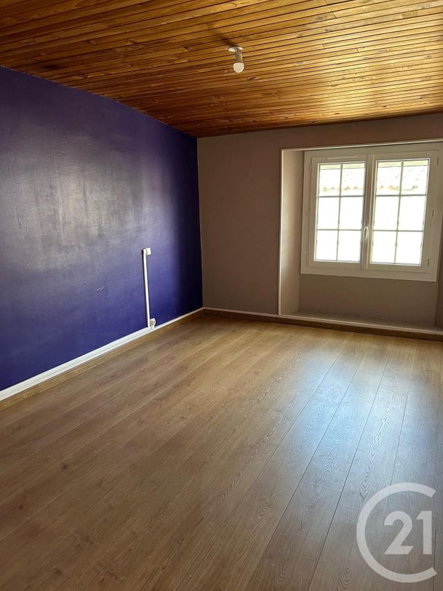 Maison &agrave; louer - 5 pi&egrave;ces - 108 m2 - Saintes - 17 - POITOU-CHARENTES