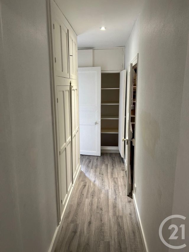 Maison &agrave; louer - 5 pi&egrave;ces - 108 m2 - Saintes - 17 - POITOU-CHARENTES