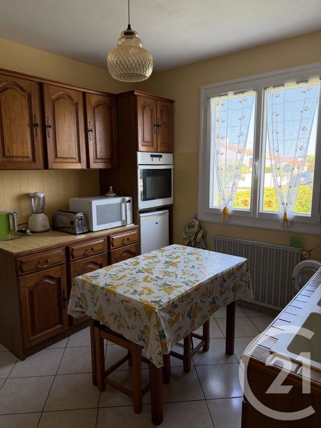 Maison &agrave; vendre - 5 pi&egrave;ces - 81,50 m2 - Saintes - 17 - POITOU-CHARENTES