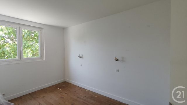 Maison &agrave; vendre - 5 pi&egrave;ces - 80,70 m2 - Saintes - 17 - POITOU-CHARENTES