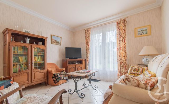 Maison à vendre - 5 pièces - 117,52 m2 - Saintes - 17 - POITOU-CHARENTES