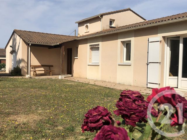 Maison à vendre - 5 pièces - 117,52 m2 - Saintes - 17 - POITOU-CHARENTES