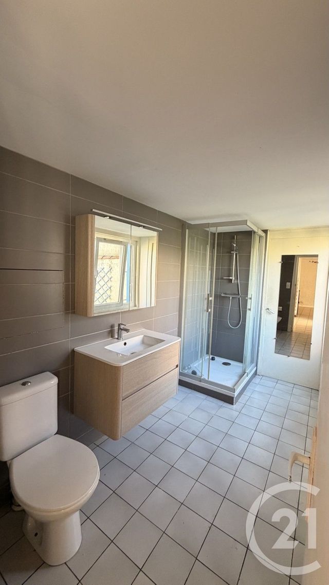 Maison &agrave; vendre - 2 pi&egrave;ces - 52,63 m2 - Saintes - 17 - POITOU-CHARENTES