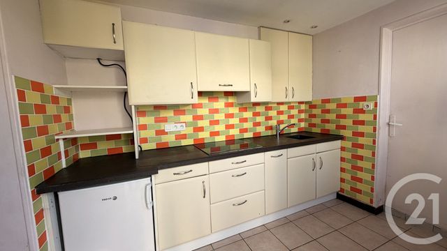 Maison &agrave; vendre - 2 pi&egrave;ces - 52,63 m2 - Saintes - 17 - POITOU-CHARENTES